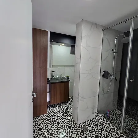 Ultracentral 2 Bedroom *